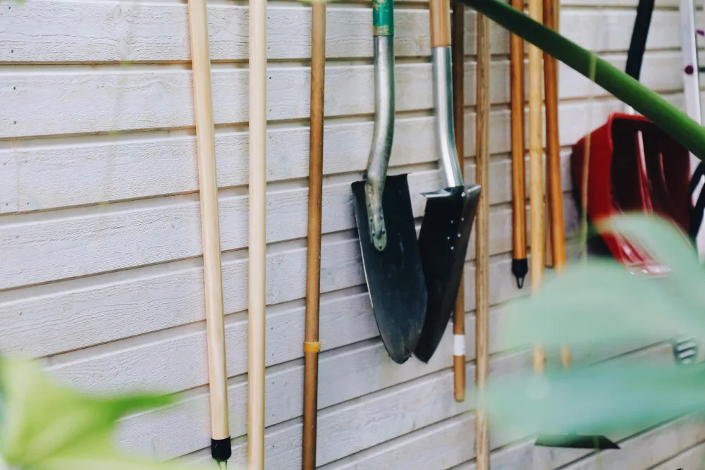 Astuces pratiques pour optimiser le rangement dans votre jardin