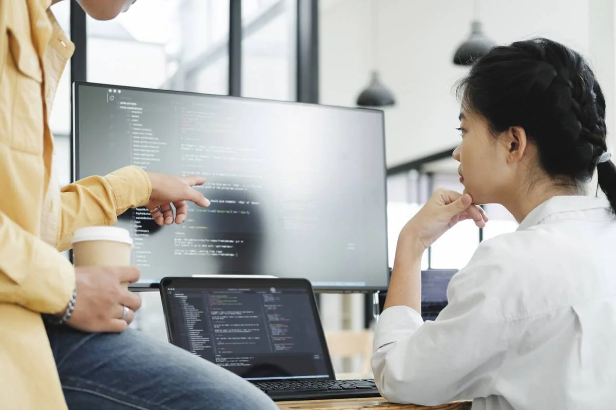École PMN : formations en alternance de haut niveau en informatique
