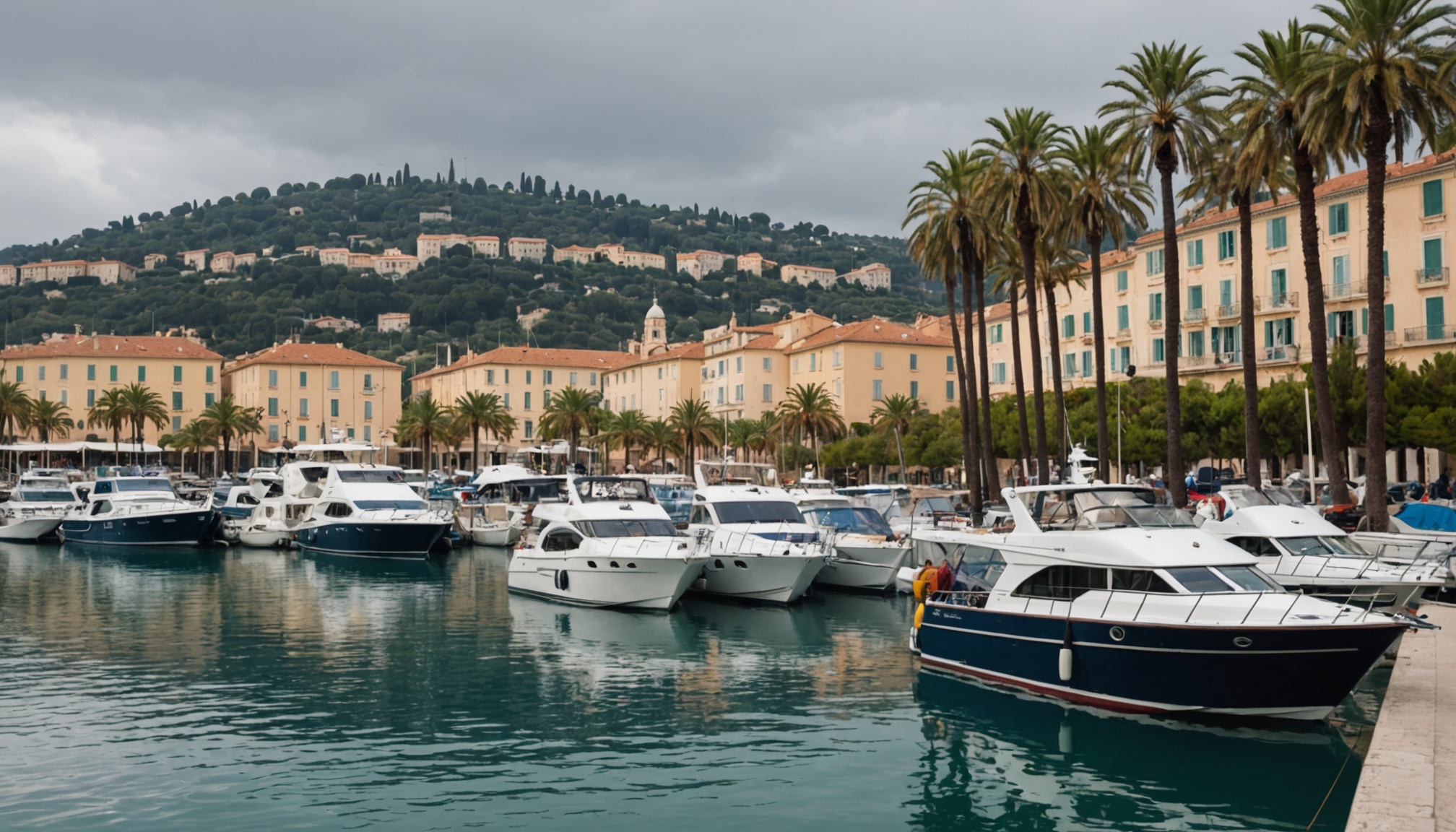 Cannes : les pêcheurs bloquent le Vieux-Port face à la flambée du gazole